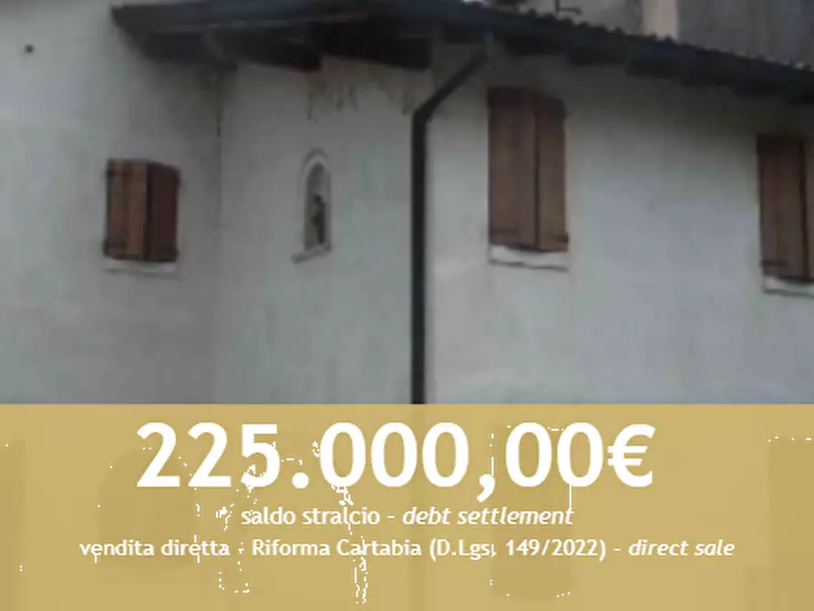 casa semindipendente in vendita a Concamarise in zona Capitello