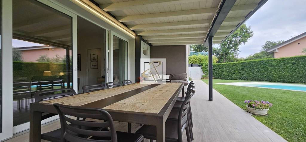 casa indipendente in vendita a Costermano sul Garda