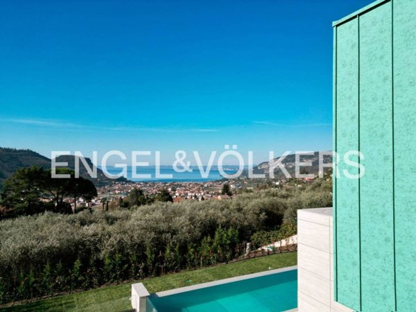 casa indipendente in vendita a Costermano sul Garda in zona Marciaga