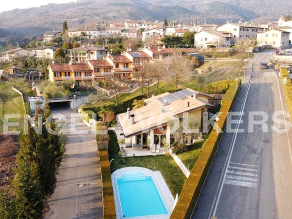 casa indipendente in vendita a Costermano sul Garda in zona Marciaga