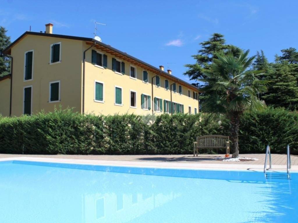 appartamento in vendita a Costermano sul Garda in zona Albarè