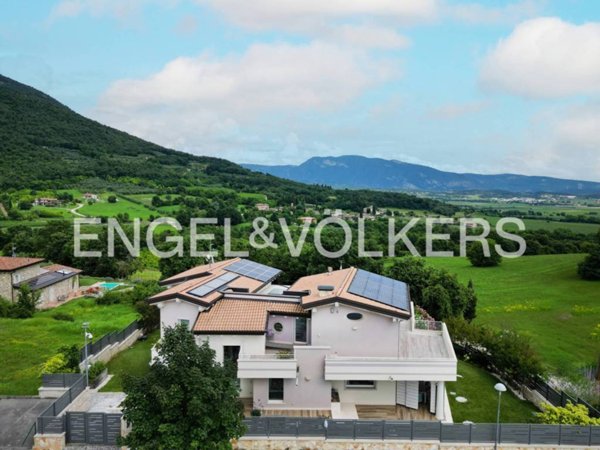casa indipendente in vendita a Costermano sul Garda in zona Marciaga