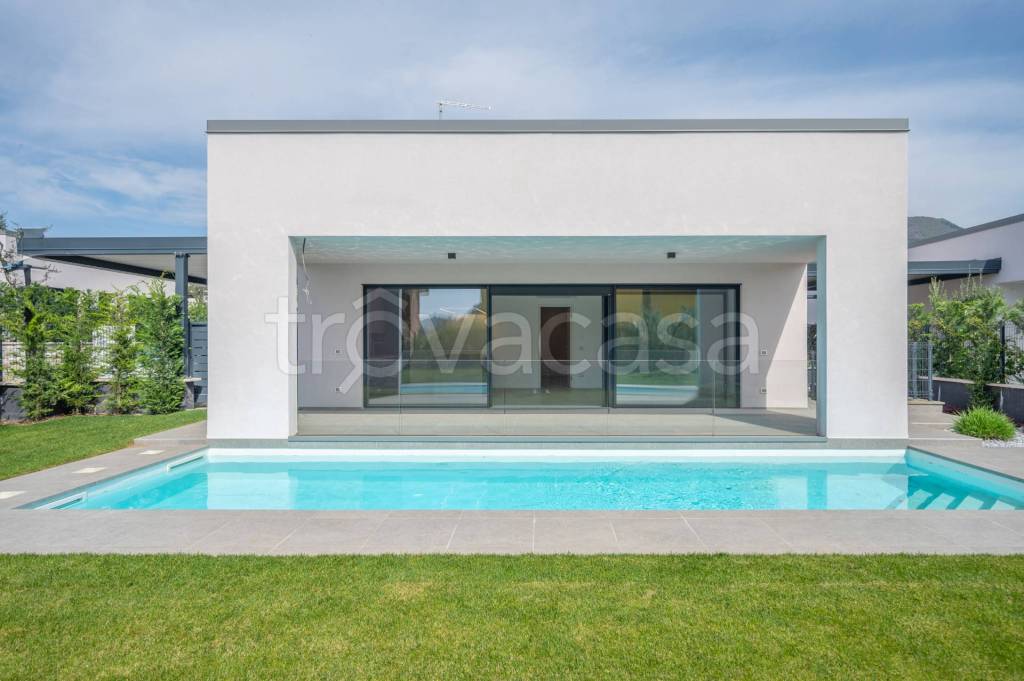 casa indipendente in vendita a Costermano sul Garda