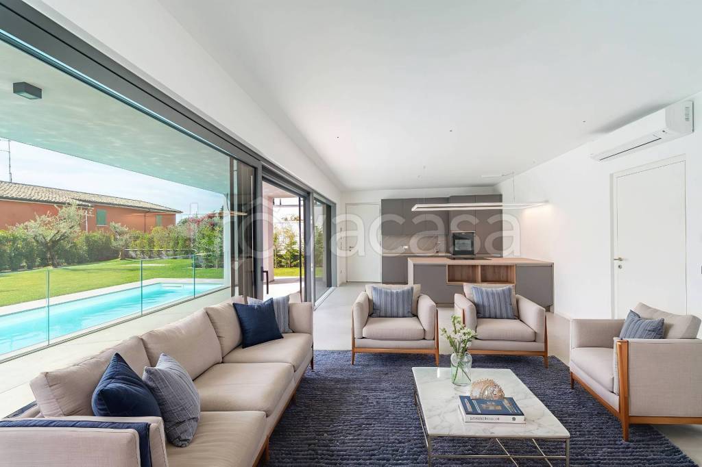 casa indipendente in vendita a Costermano sul Garda