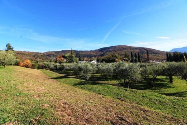terreno edificabile in vendita a Costermano sul Garda