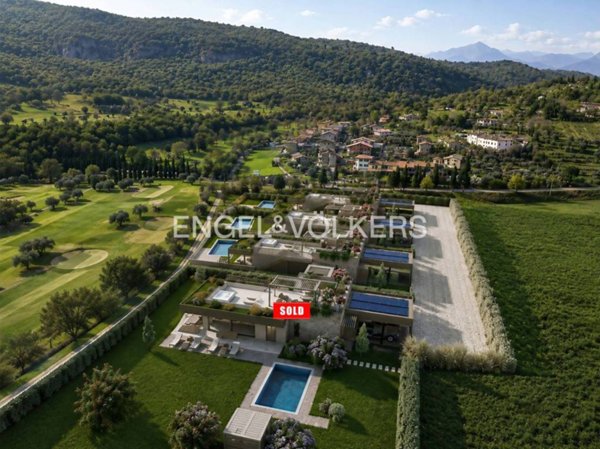casa indipendente in vendita a Costermano sul Garda in zona Marciaga