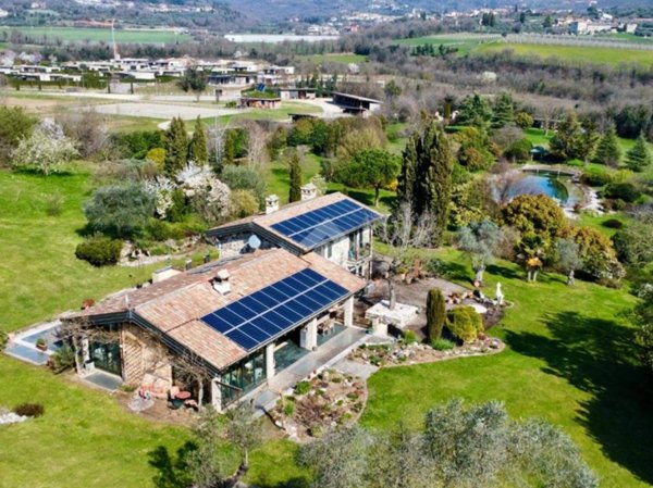 casa indipendente in vendita a Costermano sul Garda in zona Marciaga