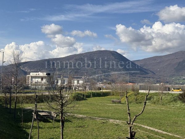 terreno edificabile in vendita a Costermano sul Garda in zona Albarè