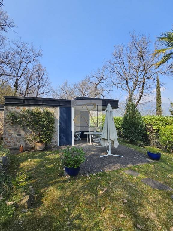 casa indipendente in vendita a Costermano sul Garda