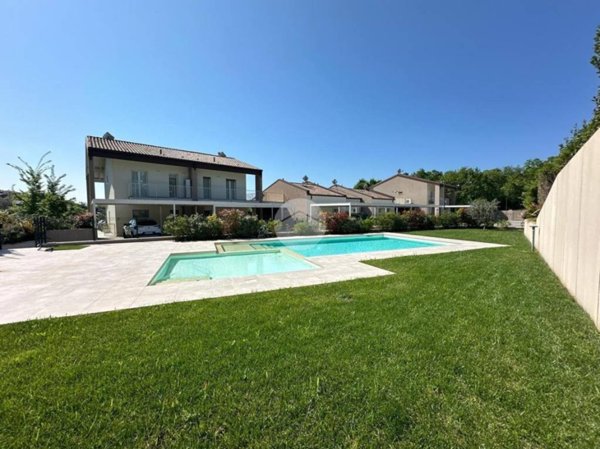 casa indipendente in vendita a Costermano sul Garda