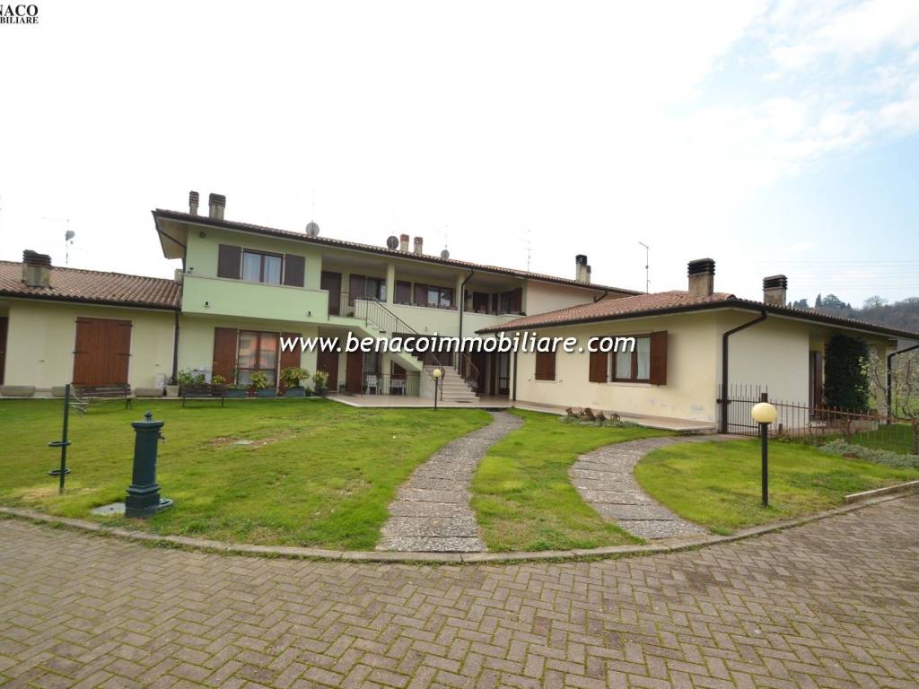 appartamento in vendita a Costermano sul Garda in zona Albarè