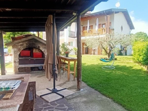 casa indipendente in vendita a Costermano sul Garda
