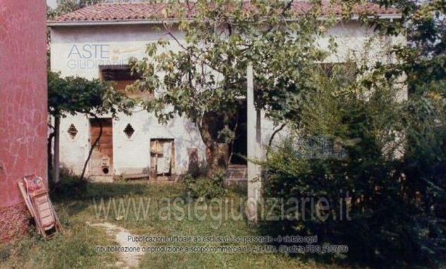 capannone in vendita a Costermano sul Garda in zona Albarè