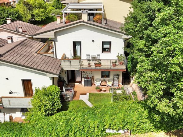 appartamento in vendita a Costermano sul Garda in zona Marciaga