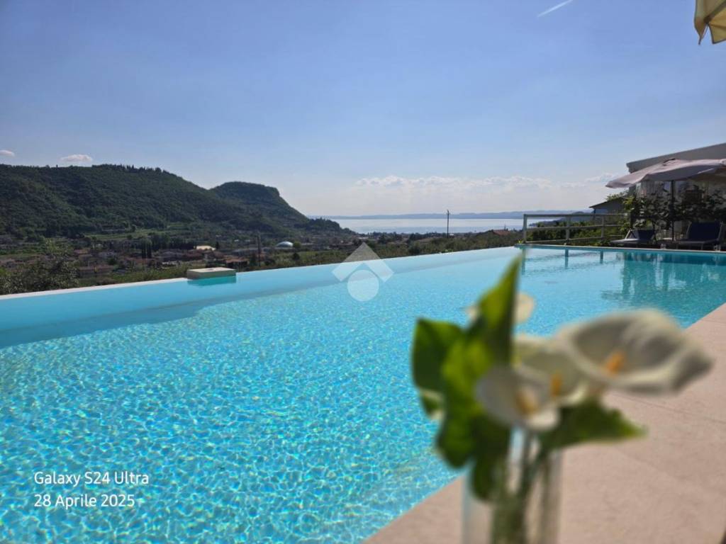 appartamento in vendita a Costermano sul Garda