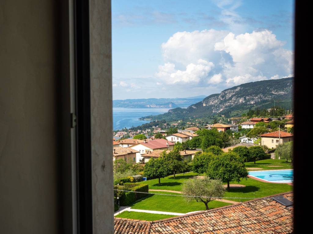 negozio in vendita a Costermano sul Garda