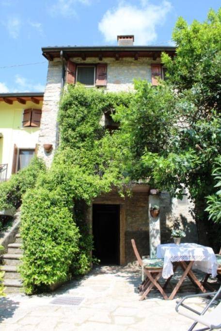 casa indipendente in vendita a Costermano sul Garda