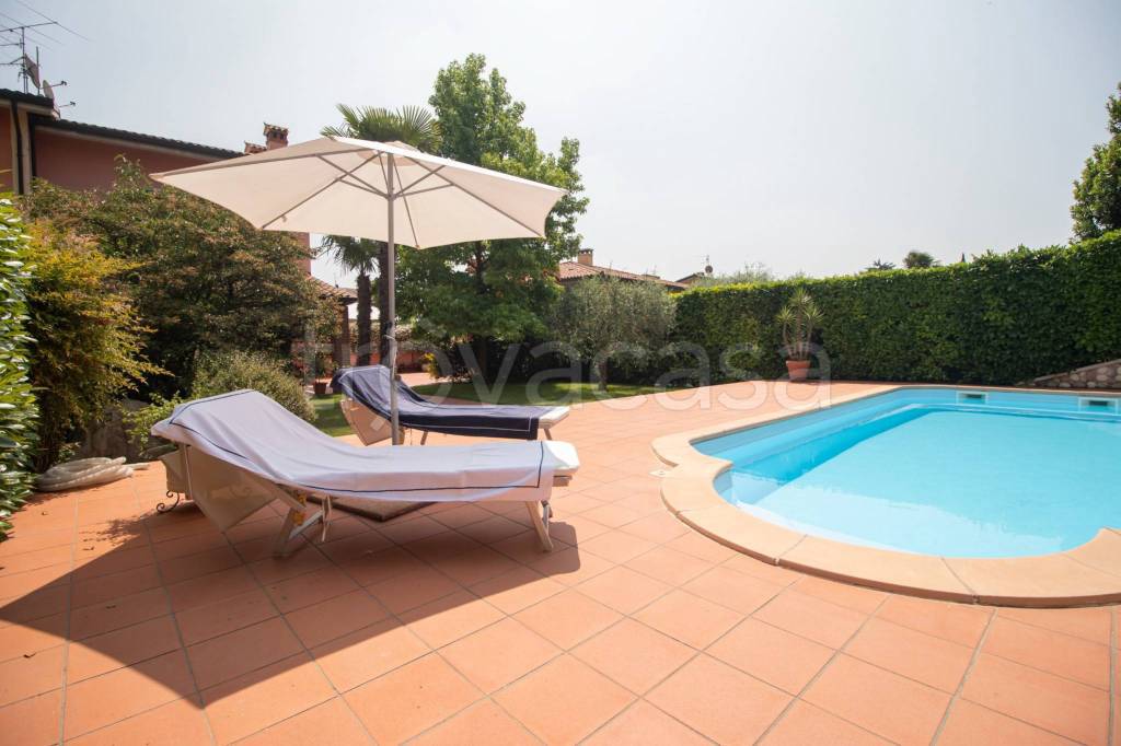 casa indipendente in vendita a Costermano sul Garda