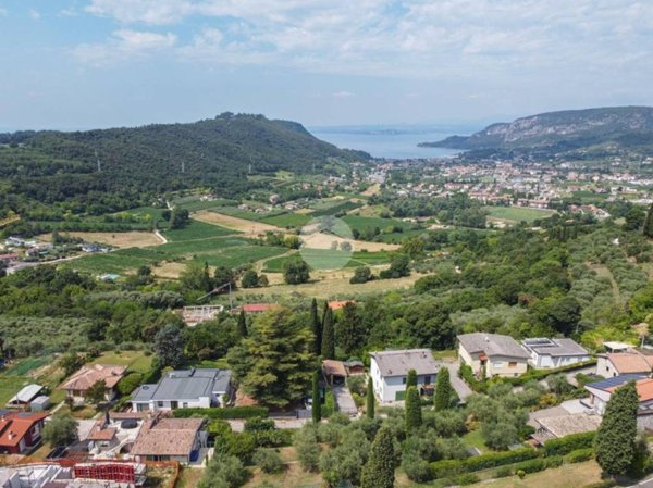 casa indipendente in vendita a Costermano sul Garda