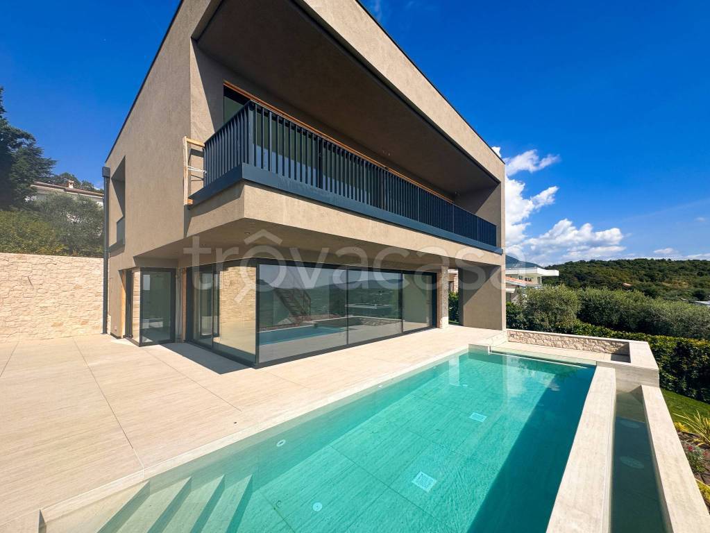 casa indipendente in vendita a Costermano sul Garda in zona Marciaga