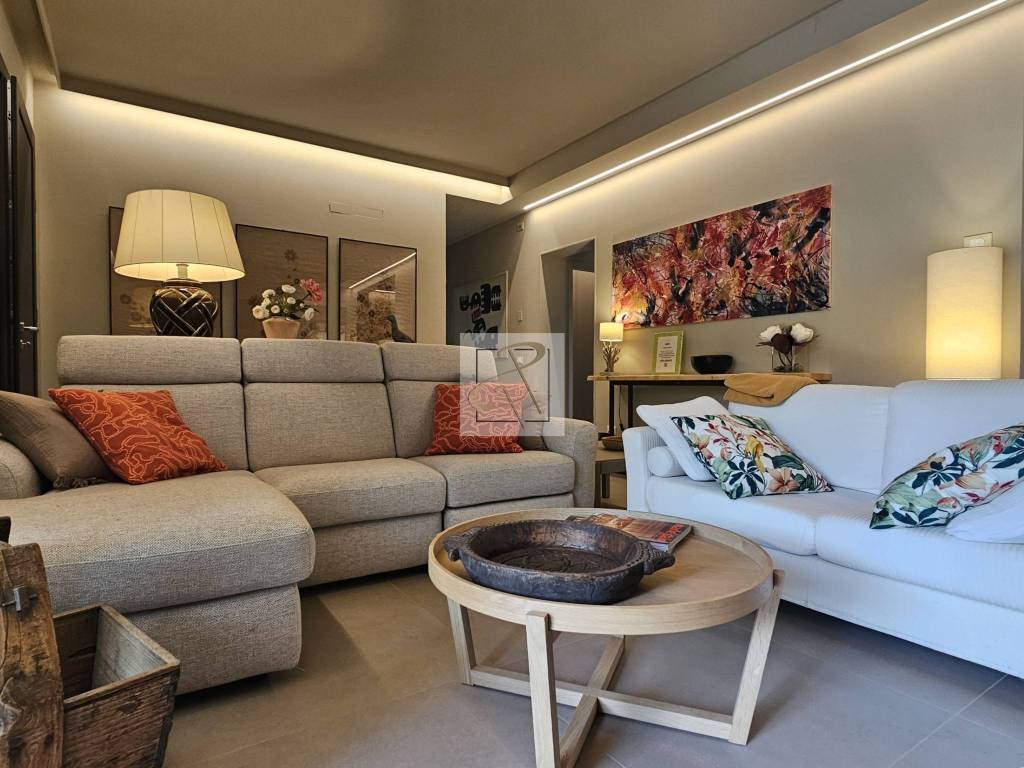 casa indipendente in vendita a Costermano sul Garda