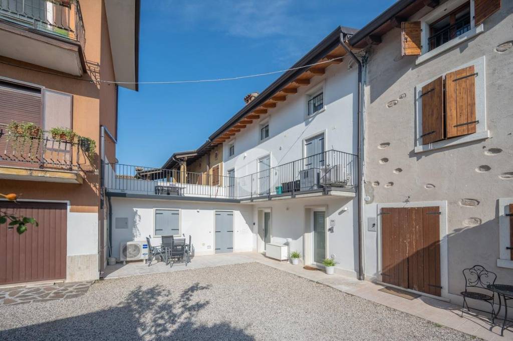 appartamento in vendita a Costermano sul Garda