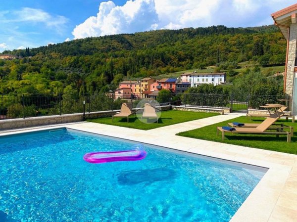 appartamento in vendita a Costermano sul Garda in zona Pizzon