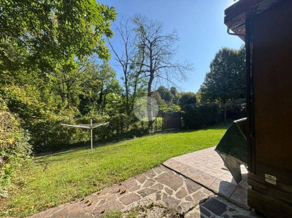 casa indipendente in vendita a Costermano sul Garda