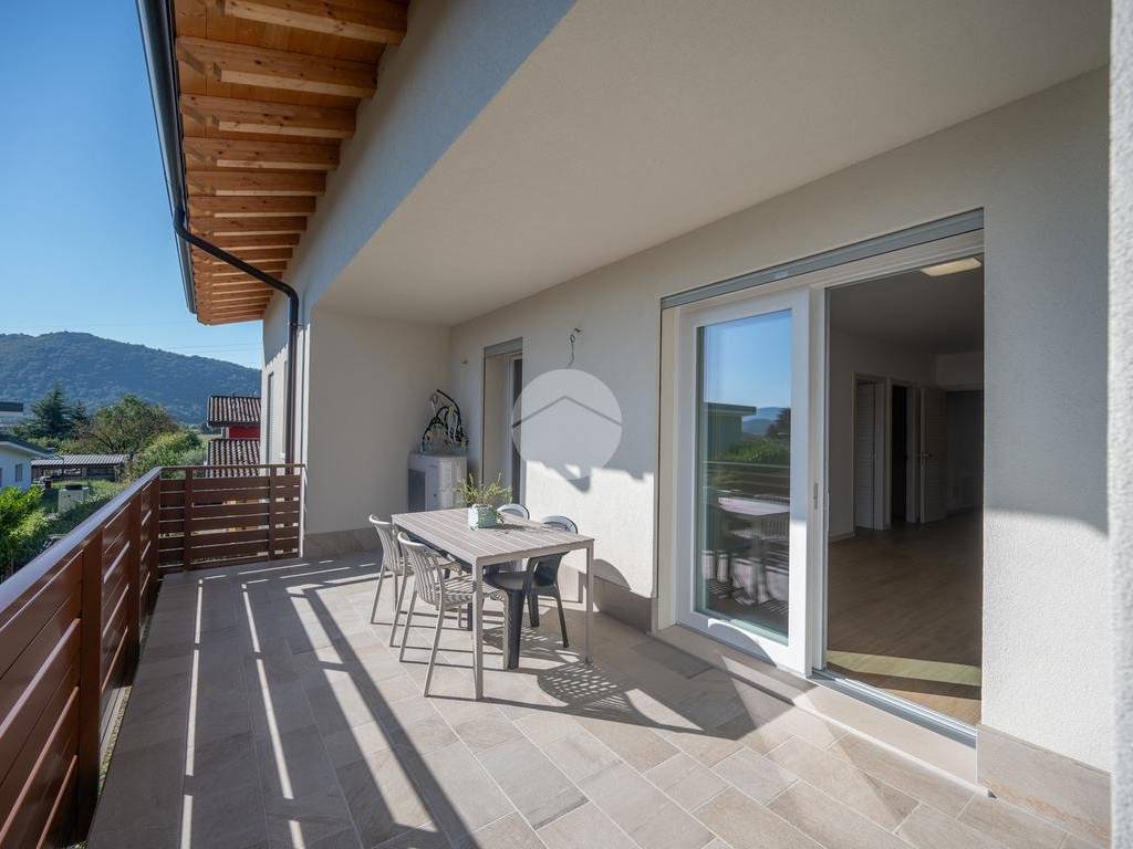 appartamento in vendita a Costermano sul Garda in zona Albarè