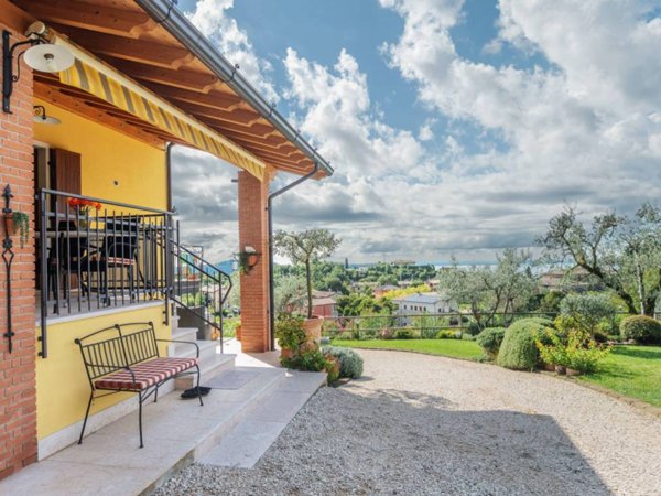 casa indipendente in vendita a Costermano sul Garda in zona Marciaga