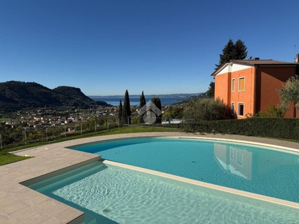 casa indipendente in vendita a Costermano sul Garda