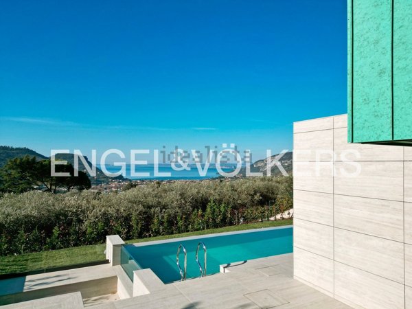 casa indipendente in vendita a Costermano sul Garda