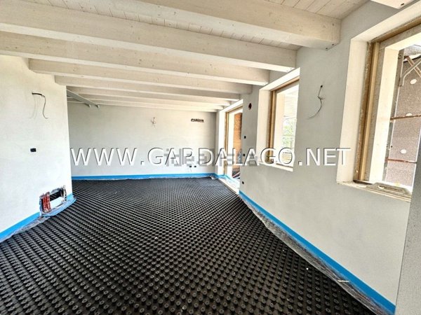 appartamento in vendita a Costermano sul Garda