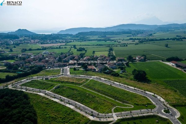 terreno edificabile in vendita a Costermano sul Garda