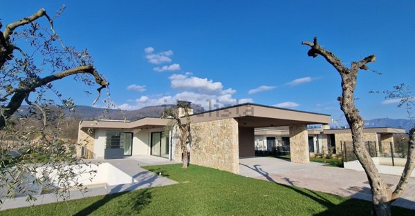 casa indipendente in vendita a Costermano sul Garda in zona Marciaga