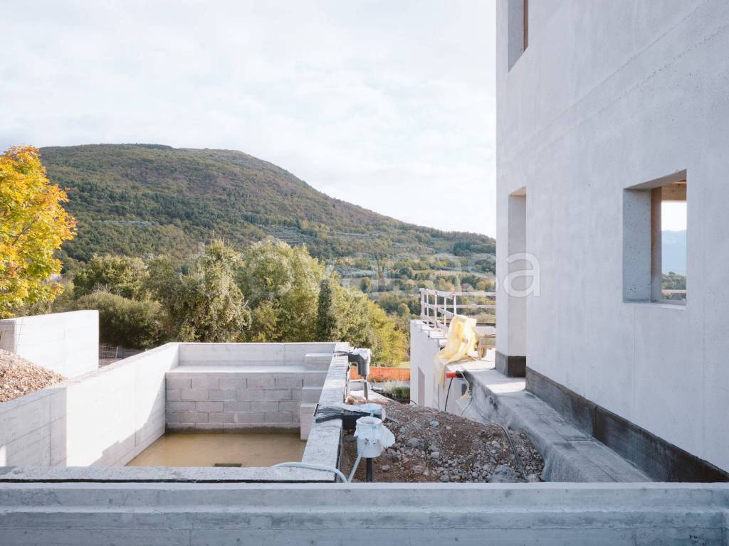 casa indipendente in vendita a Costermano sul Garda