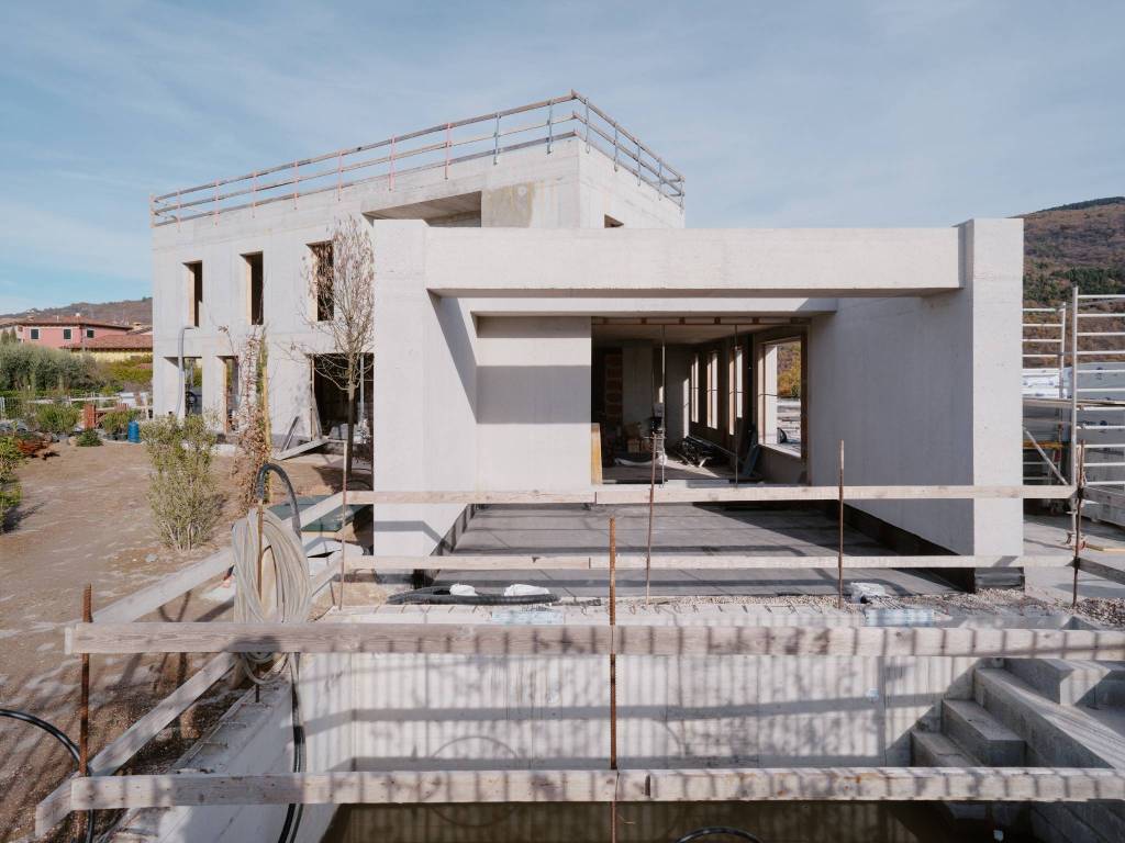 casa indipendente in vendita a Costermano sul Garda