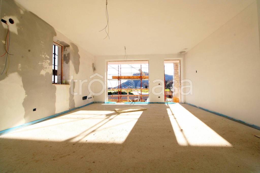 appartamento in vendita a Costermano sul Garda in zona Albarè