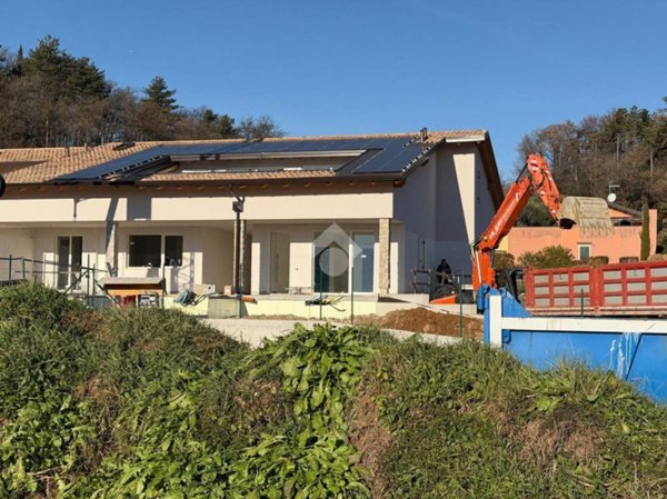 appartamento in vendita a Costermano sul Garda in zona Albarè