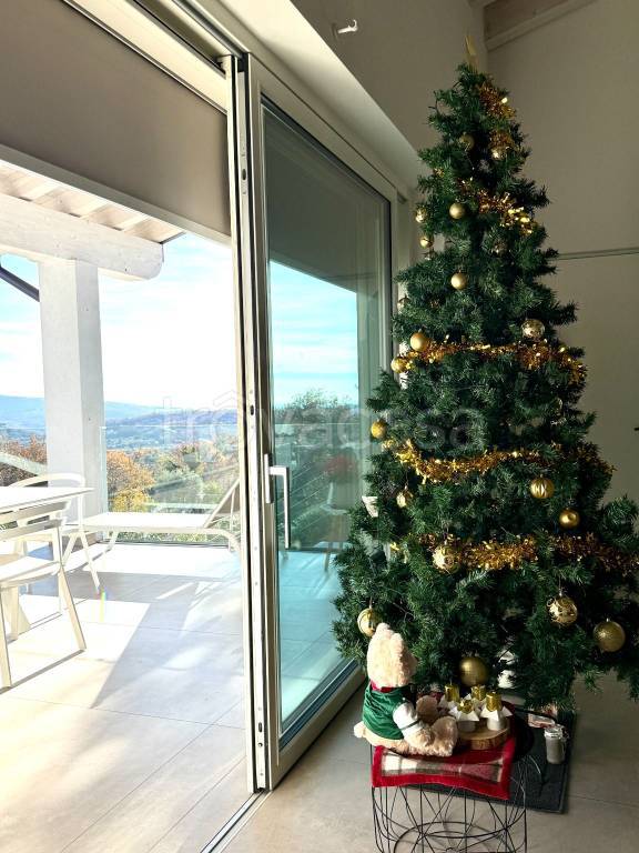 casa indipendente in vendita a Costermano sul Garda