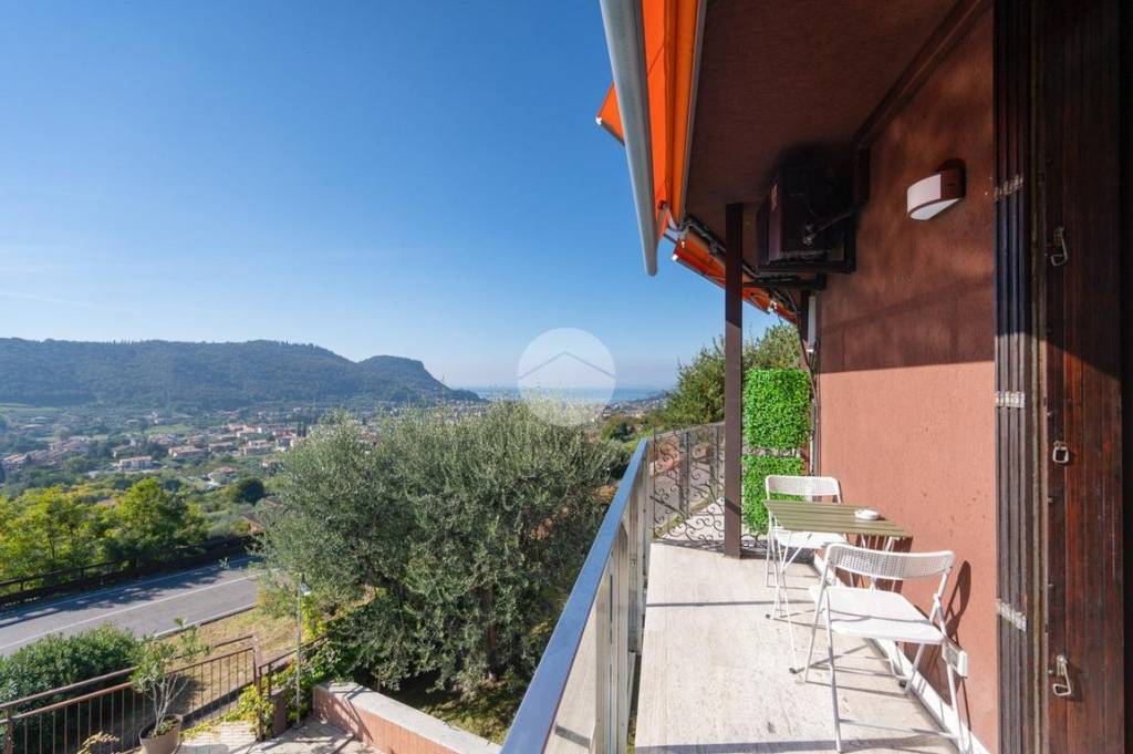 appartamento in vendita a Costermano sul Garda