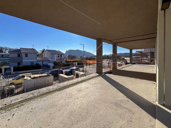 appartamento in vendita a Costermano sul Garda in zona Albarè