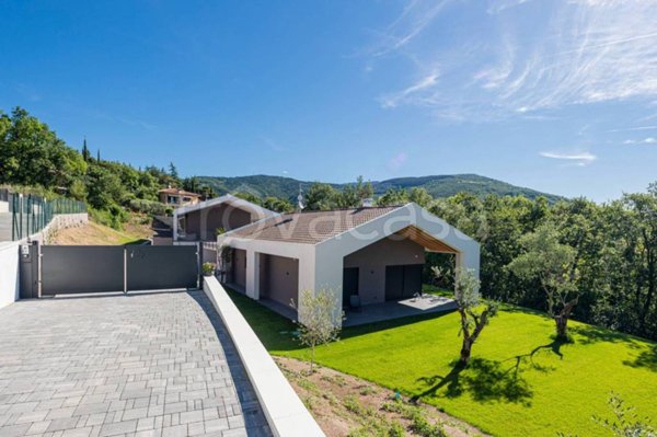 negozio in vendita a Costermano sul Garda