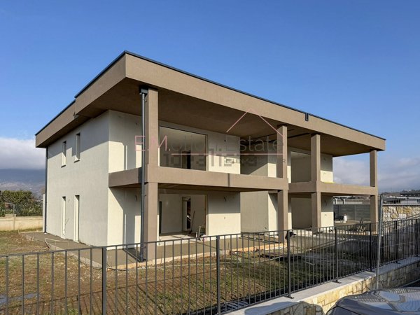 appartamento in vendita a Costermano sul Garda in zona Albarè