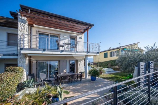 casa indipendente in vendita a Costermano sul Garda