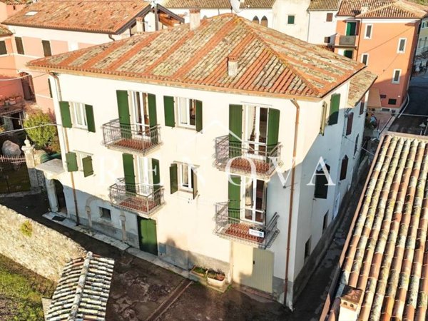 casa indipendente in vendita a Costermano sul Garda