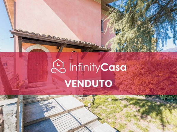 appartamento in vendita a Costermano sul Garda in zona Albarè