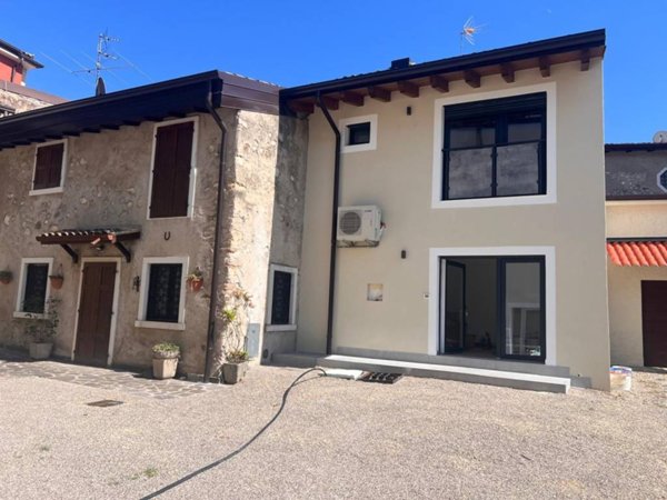 appartamento in vendita a Costermano sul Garda in zona San Verolo