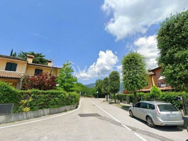 appartamento in vendita a Costermano sul Garda in zona Albarè