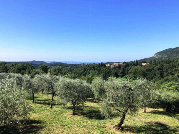 casa indipendente in vendita a Costermano sul Garda